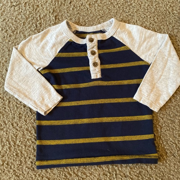 Assorted Tops - Picture 2 of 7